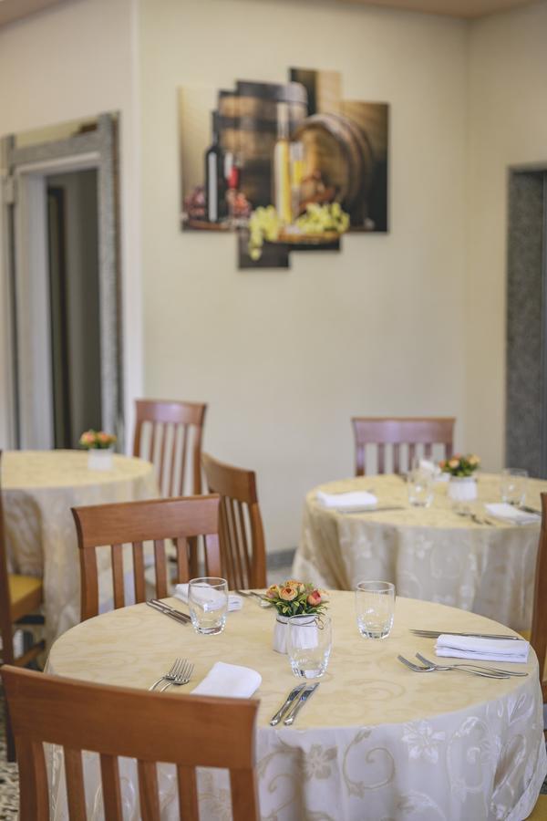 Del Falco 3* Cervia